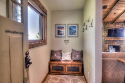 Waters Edge Jewel - image 15