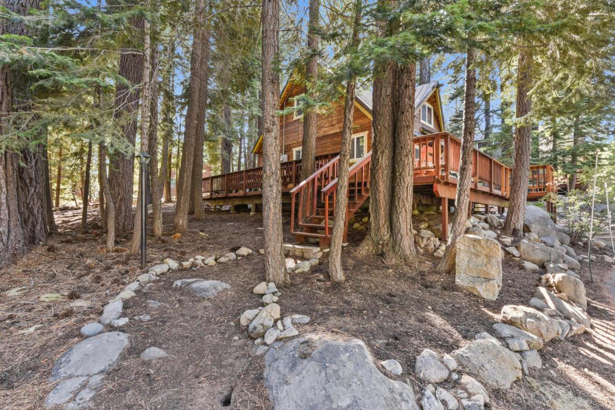 Chambers Landing Chalet - image 4