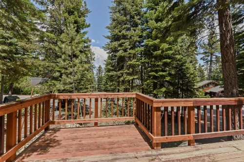 Chambers Landing Chalet - image 5