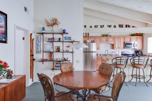 Waters Edge Vista - image 9