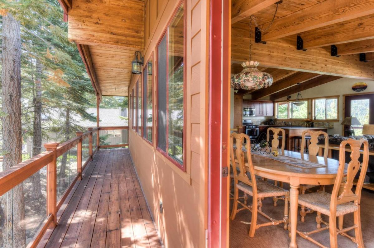 Chamberland Getaway - image 4
