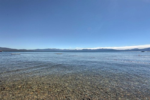 Cozy Home 5 mins to Lake Tahoe & Homewood! - image 9