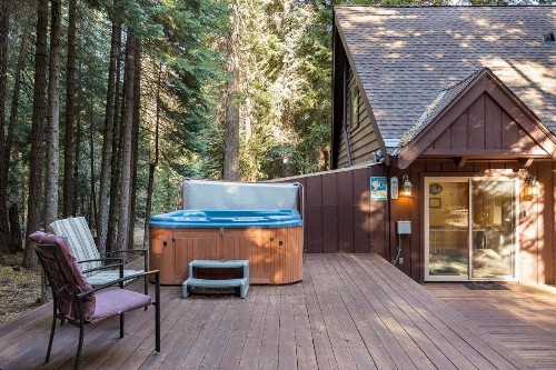 The Lazy Bear Lodge - image 22