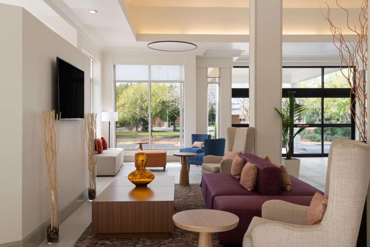 Hilton Garden Inn Tallahassee - image 3