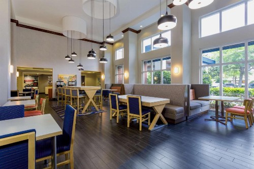 Hampton Inn & Suites Tallahassee I-10-Thomasville Road - image 17