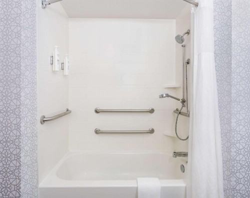 Hampton Inn & Suites Tallahassee I-10-Thomasville Road - image 25