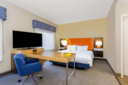 Hampton Inn & Suites Tallahassee I-10-Thomasville Road - image 31