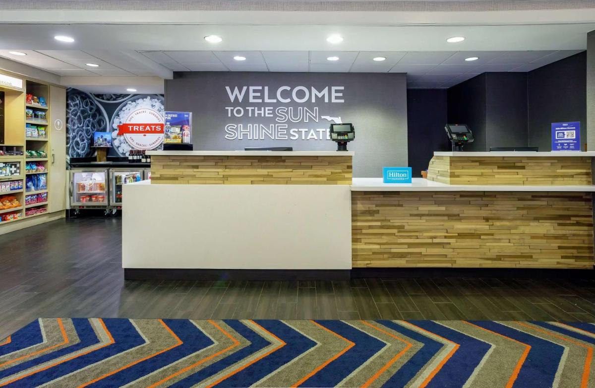 Hampton Inn & Suites Tallahassee I-10-Thomasville Road - image 4