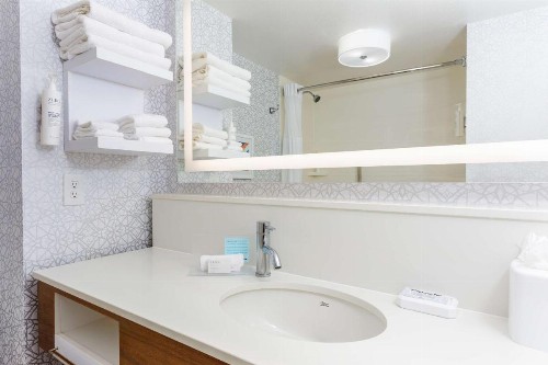 Hampton Inn & Suites Tallahassee I-10-Thomasville Road - image 41
