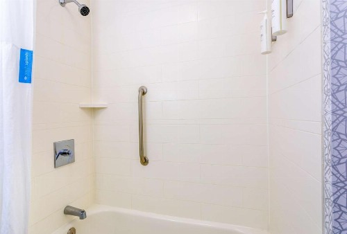 Hampton Inn & Suites Tallahassee I-10-Thomasville Road - image 43