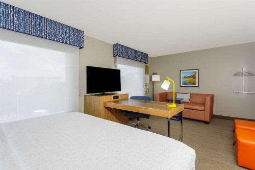 Hampton Inn & Suites Tallahassee I-10-Thomasville Road - image 46