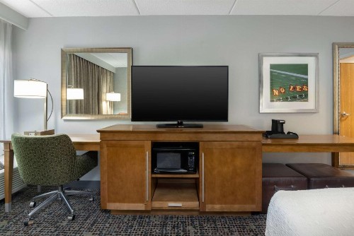 Hampton Inn Tallahassee-Central - image 21