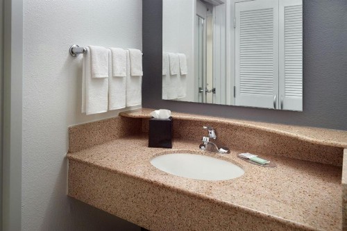 Courtyard by Marriott Tallahassee Downtown/Capital - image 16