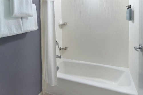 Courtyard by Marriott Tallahassee Downtown/Capital - image 17