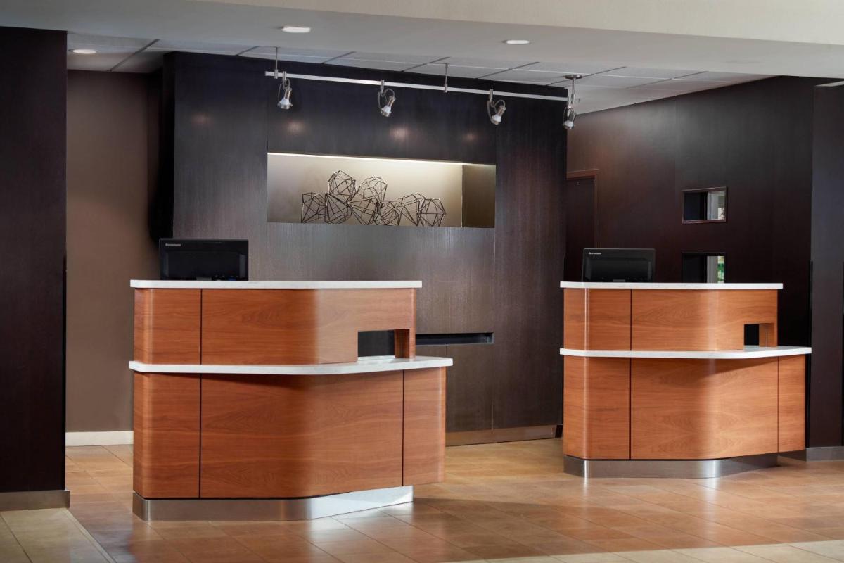 Courtyard by Marriott Tallahassee Downtown/Capital - image 2