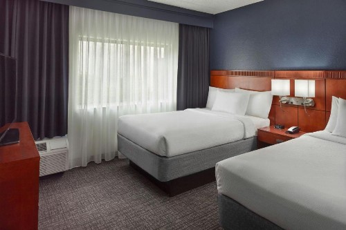Courtyard by Marriott Tallahassee Downtown/Capital - image 7