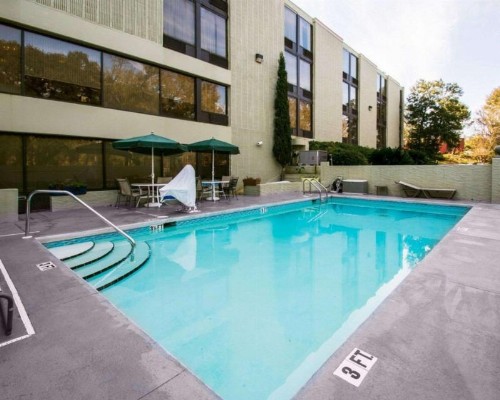 Quality Inn & Suites Tallahassee - image 6