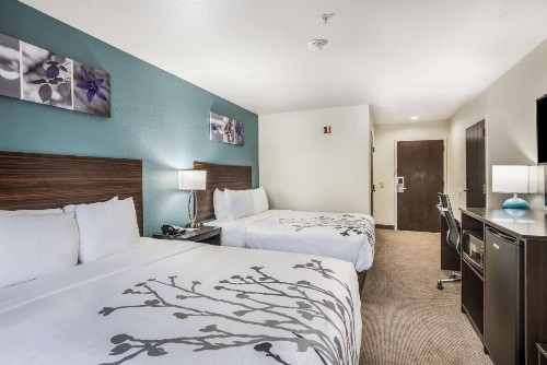 Sleep Inn & Suites - image 28