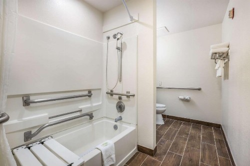 Sleep Inn & Suites - image 38