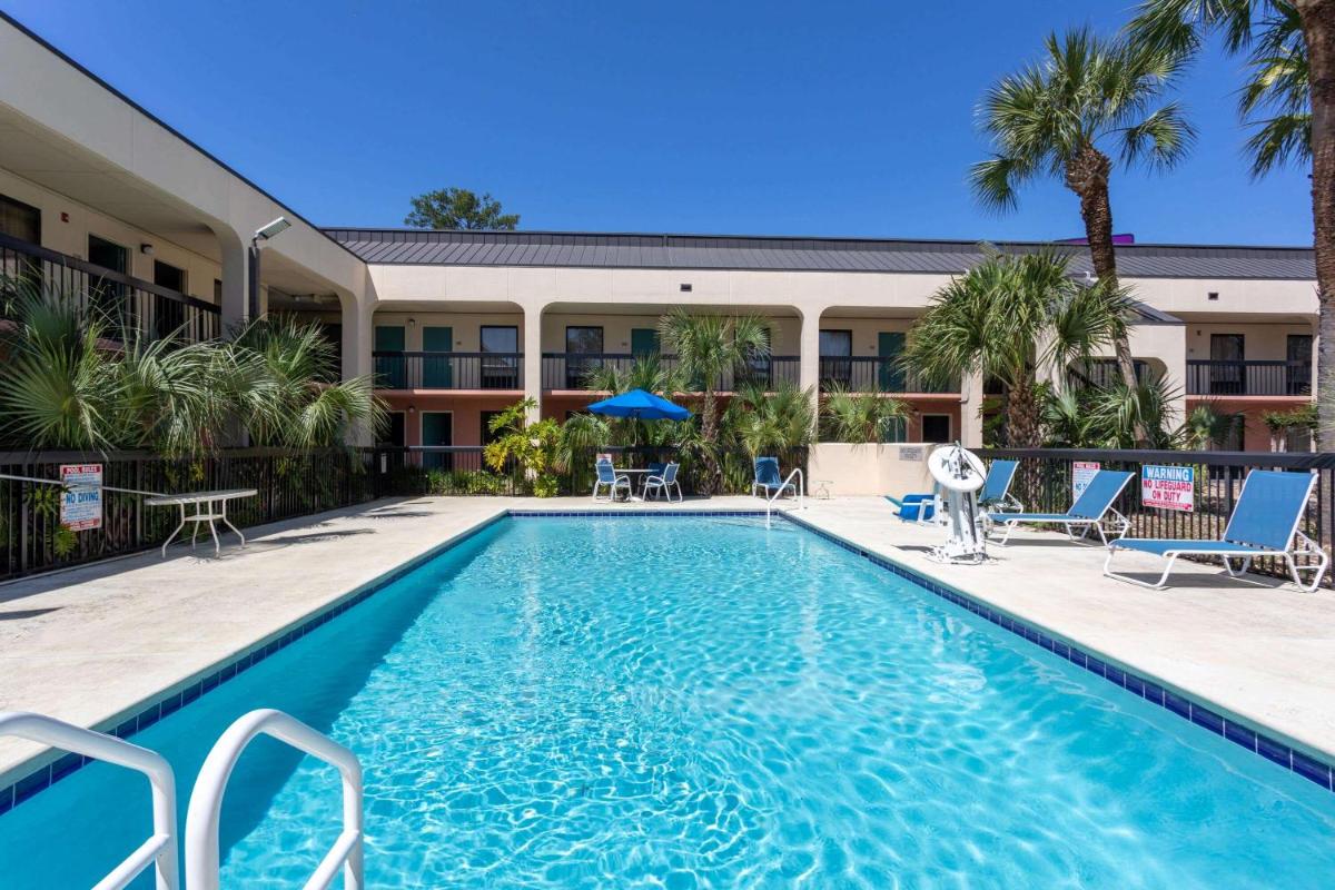 Baymont by Wyndham Tallahassee - image 2