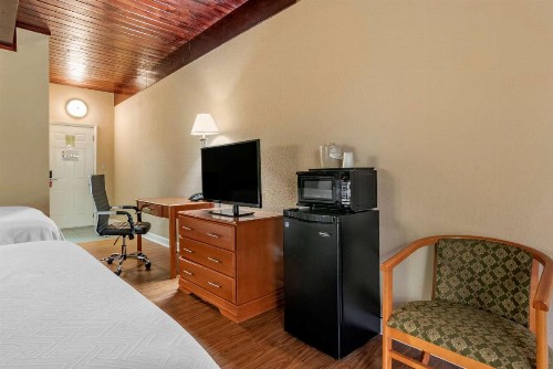 Econo Lodge near university Tallahassee downtown - image 8