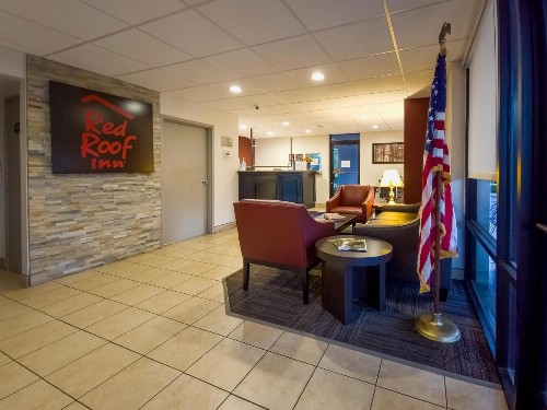 Quality Inn & Suites - image 13