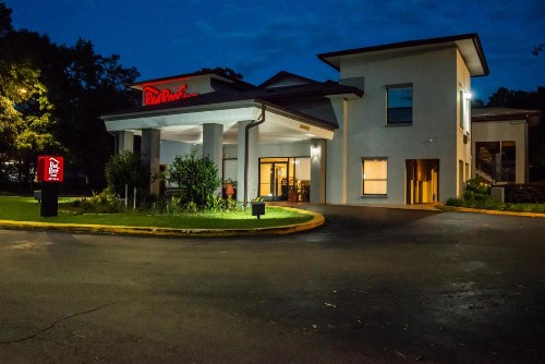 Quality Inn & Suites - image 24