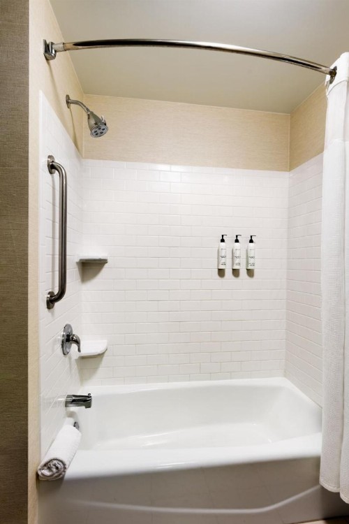 Fairfield Inn & Suites by Marriott Tallahassee Central - image 21