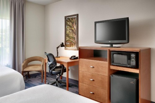 Fairfield Inn & Suites by Marriott Tallahassee Central - image 25