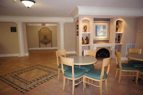 La Quinta Inn by Wyndham Tallahassee North - image 16