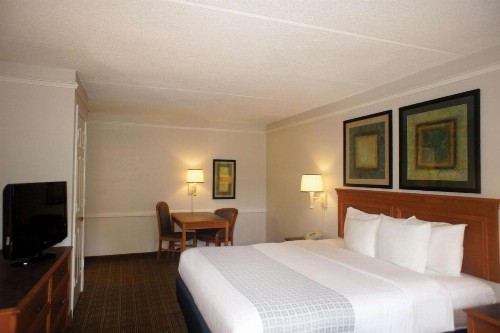 La Quinta Inn by Wyndham Tallahassee North - image 25