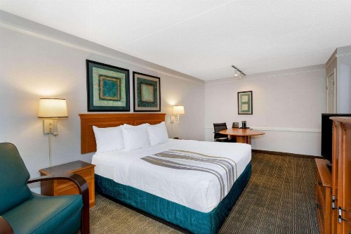 La Quinta Inn by Wyndham Tallahassee North - image 29