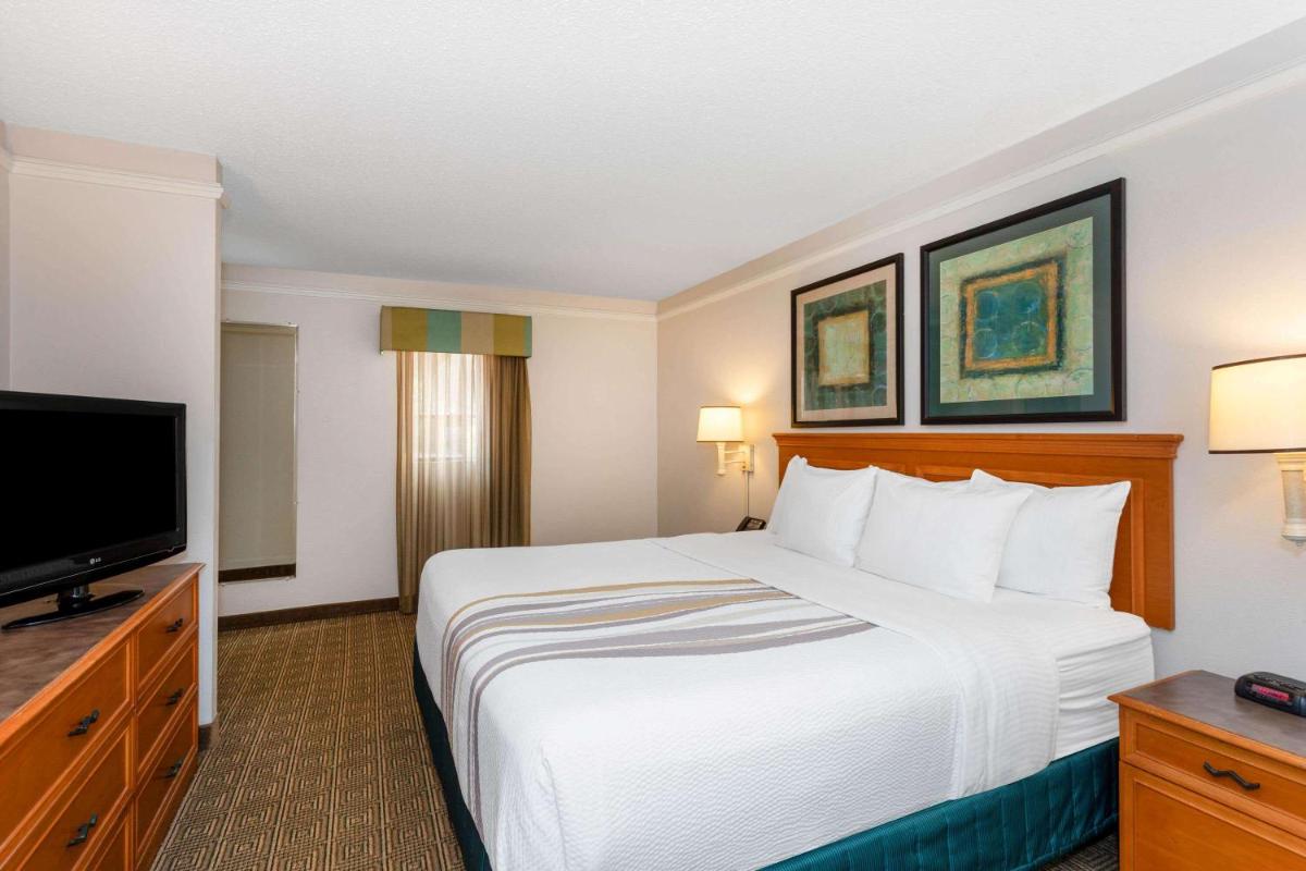 La Quinta Inn by Wyndham Tallahassee North - image 3