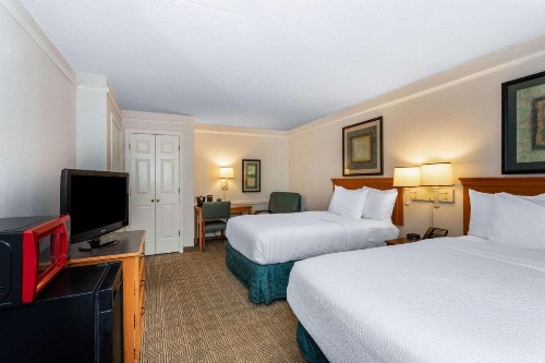 La Quinta Inn by Wyndham Tallahassee North - image 37