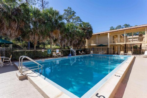 La Quinta Inn by Wyndham Tallahassee North - image 38