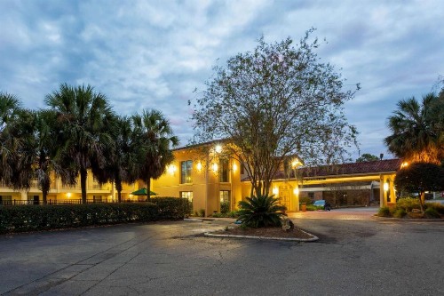 La Quinta Inn by Wyndham Tallahassee North - image 45
