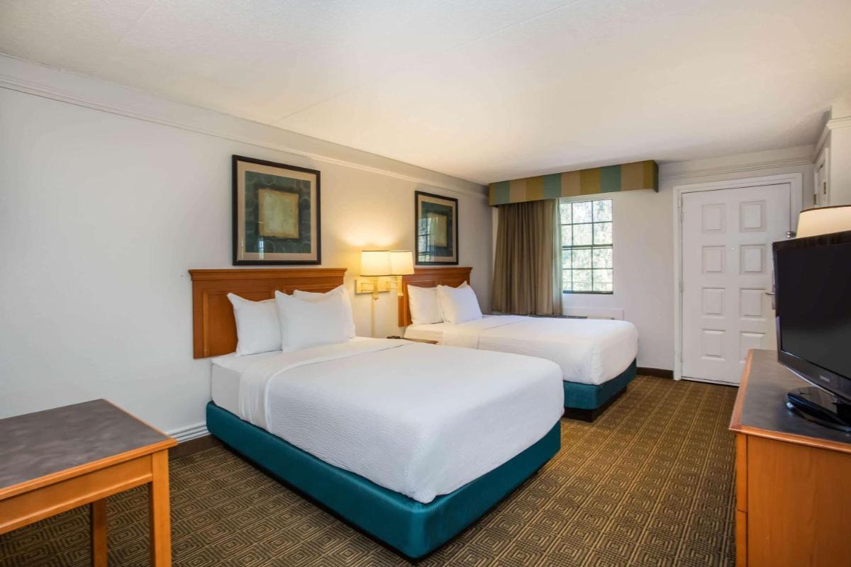 La Quinta Inn by Wyndham Tallahassee North - image 6