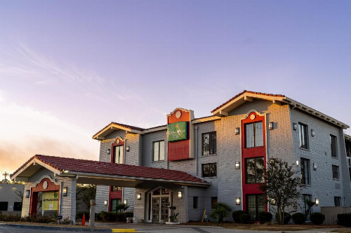 Baymont by Wyndham Tallahassee Central - image 22