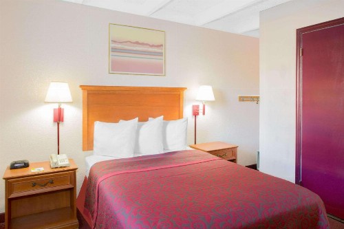 Days Inn by Wyndham Tallahassee University Center - image 14