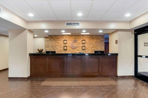 Comfort Suites Tallahassee Downtown - image 22
