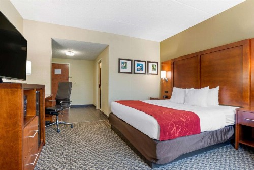 Comfort Suites Tallahassee Downtown - image 30