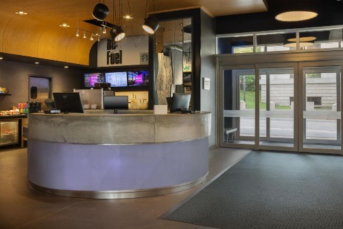 Aloft Tallahassee Downtown - image 9