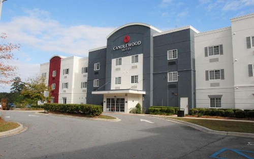 Candlewood Suites Tallahassee an IHG Hotel - image 1