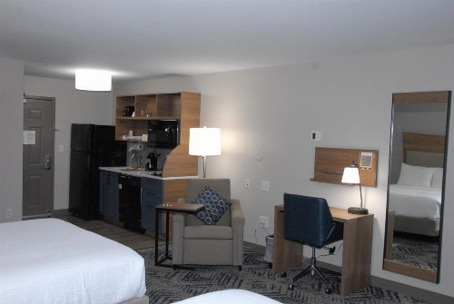 Candlewood Suites Tallahassee an IHG Hotel - image 16