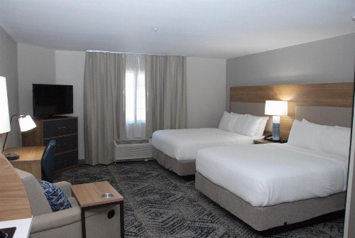Candlewood Suites Tallahassee an IHG Hotel - image 2