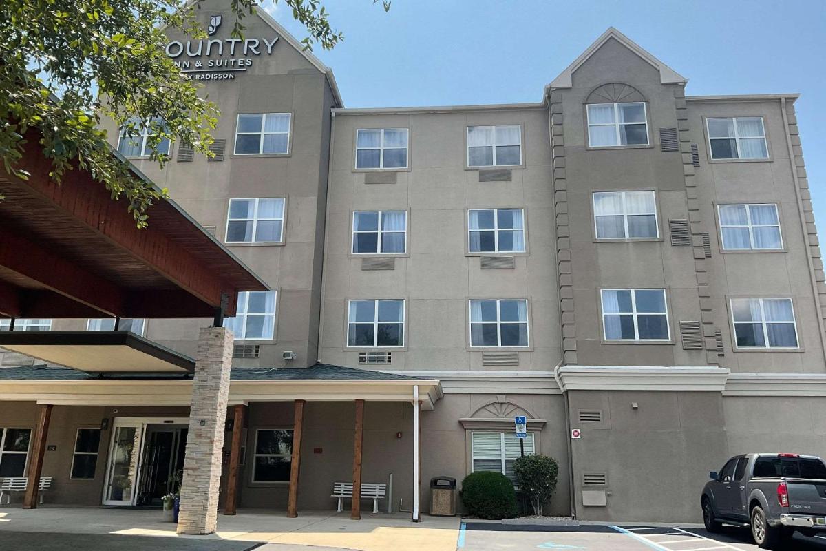 Country Inn & Suites by Radisson Tallahassee Northwest I-10 FL - image 2