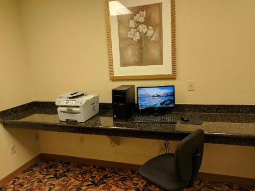 Country Inn & Suites by Radisson Tallahassee Northwest I-10 FL - image 21