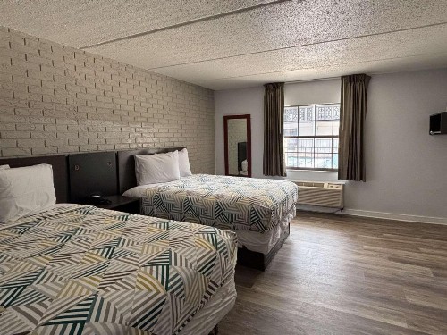 La Casa Inn and Suites - image 19