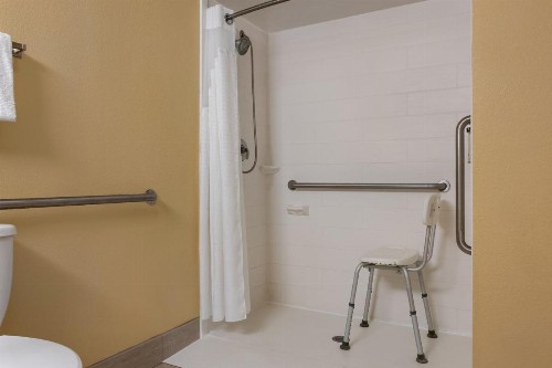 Holiday Inn Express Tallahassee an IHG Hotel - image 41
