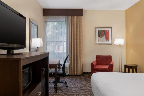Holiday Inn Express Tallahassee an IHG Hotel - image 46